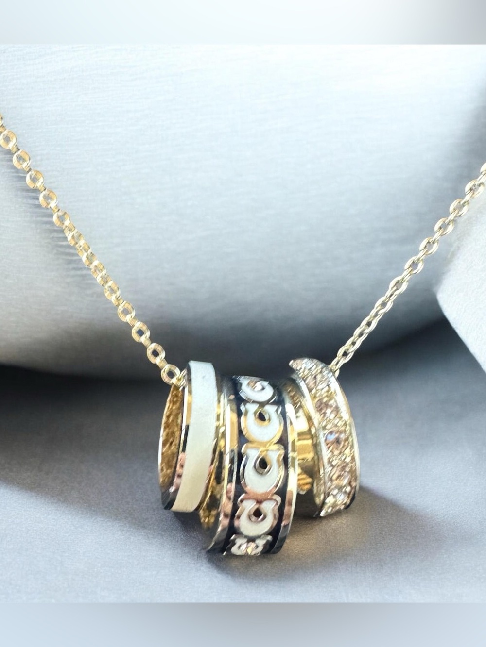 NWT Authentic Coach Rondell 3-Ring Circle Motif Necklace; Gold/Black MSRP $128